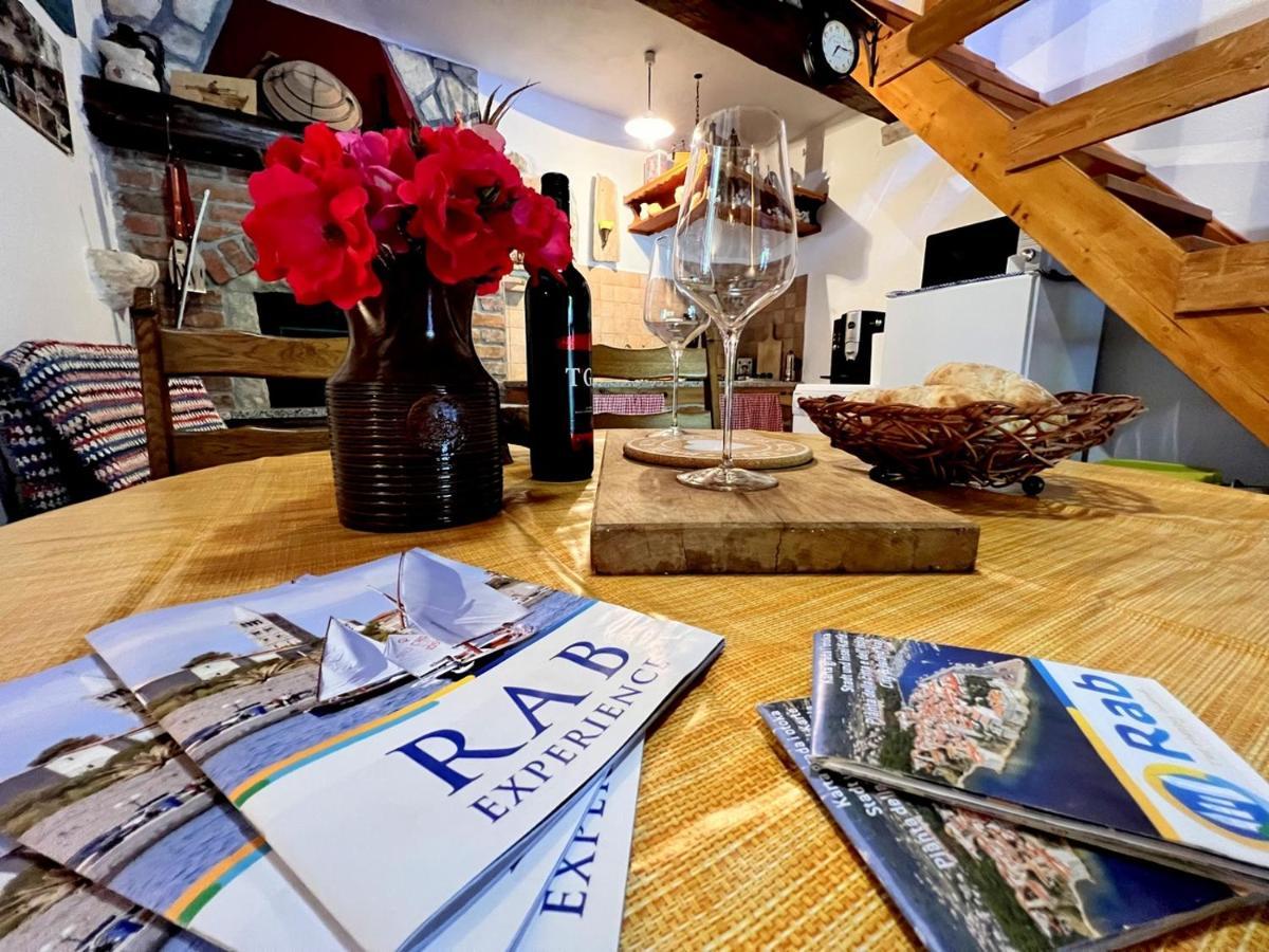 Casa Bella Holiday Home Rab Mundanije 外观 照片