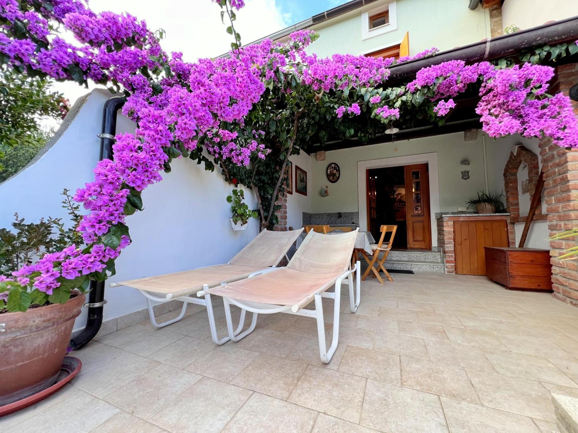 Casa Bella Holiday Home Rab Mundanije 外观 照片